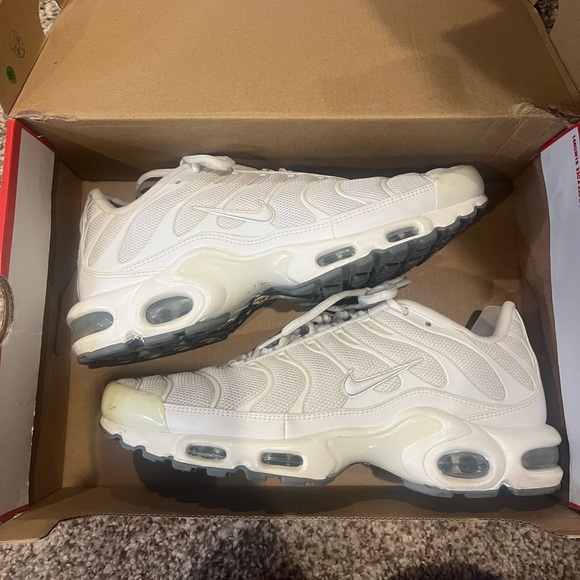 Nike Air Max Plus - Picture 2 of 2